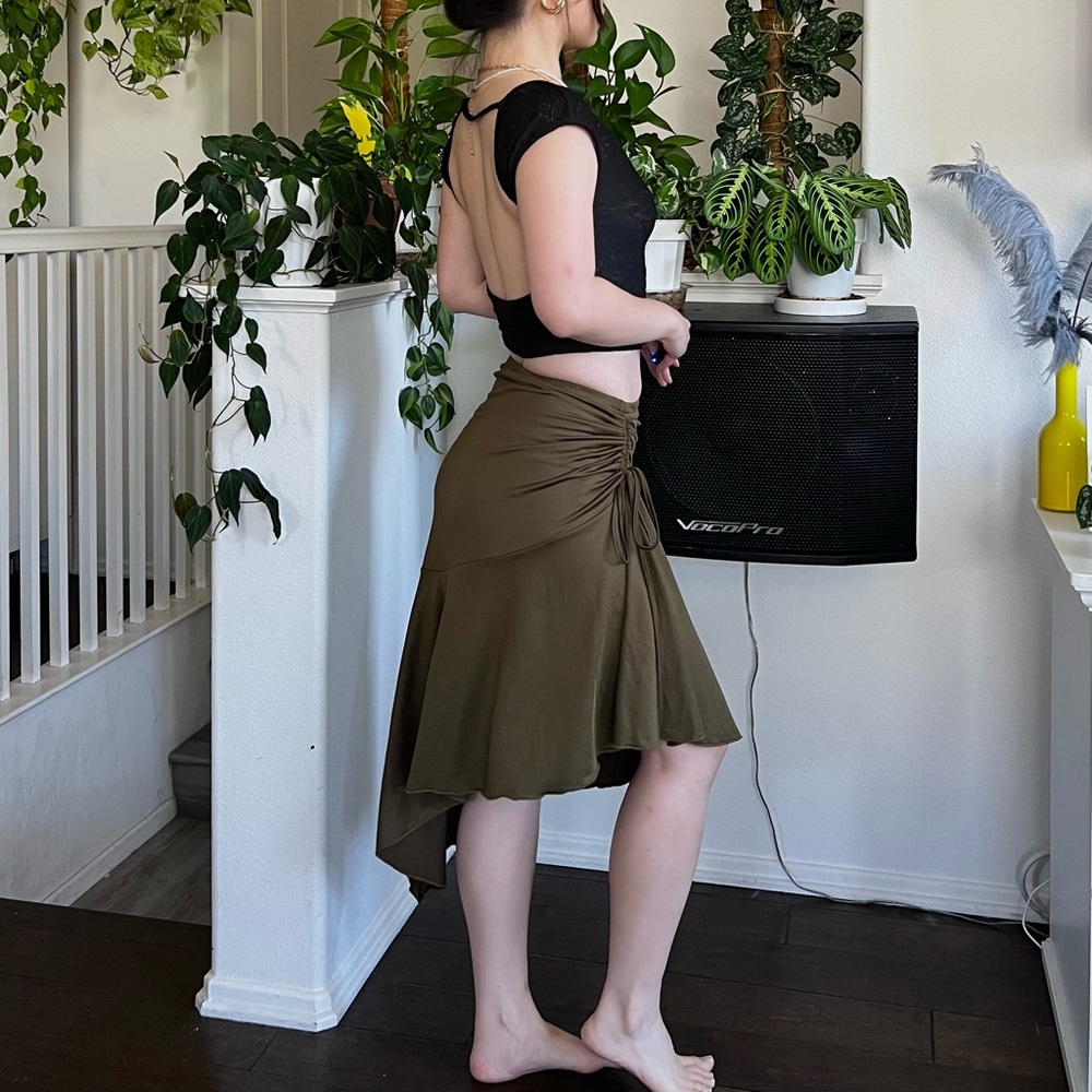 🫒Olive Green Asymmetrical Hem Skirt🫒